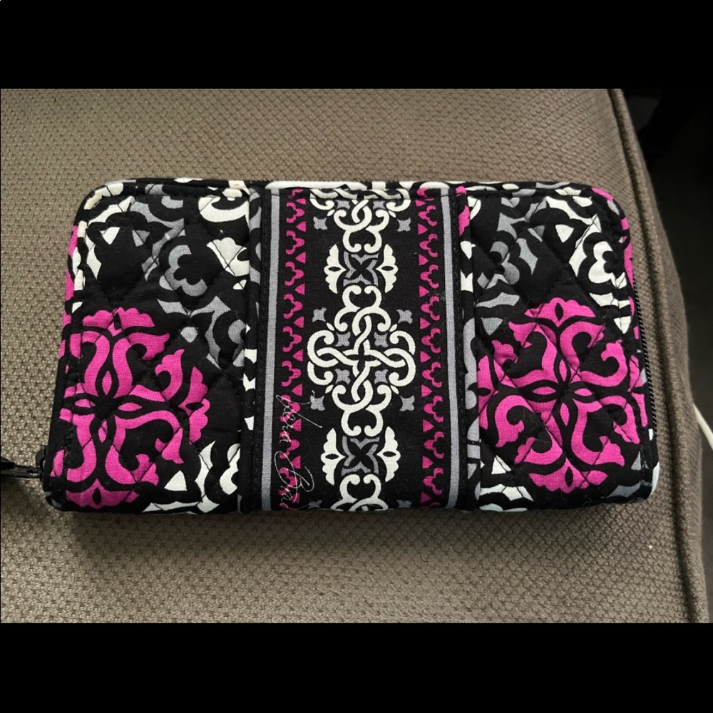 NWOT Vera Bradley Accordion Wallet in Canterberry Magenta